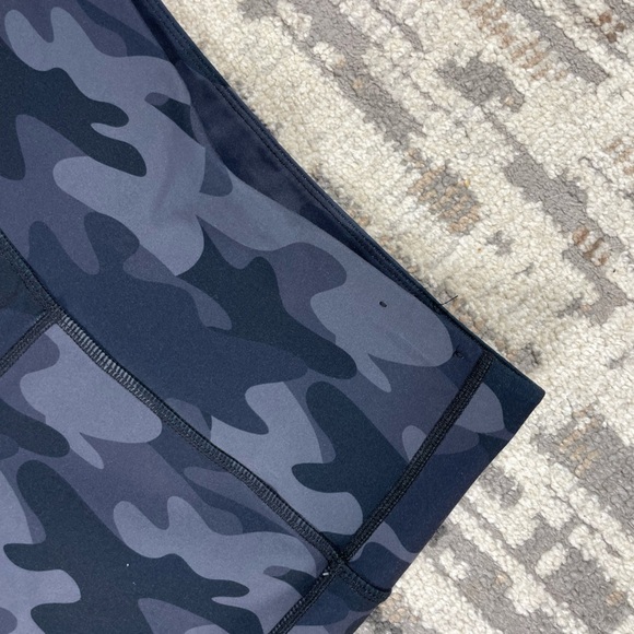 Lole Highrise Blue Army Print Leggings Size Small - Picture 4 of 12